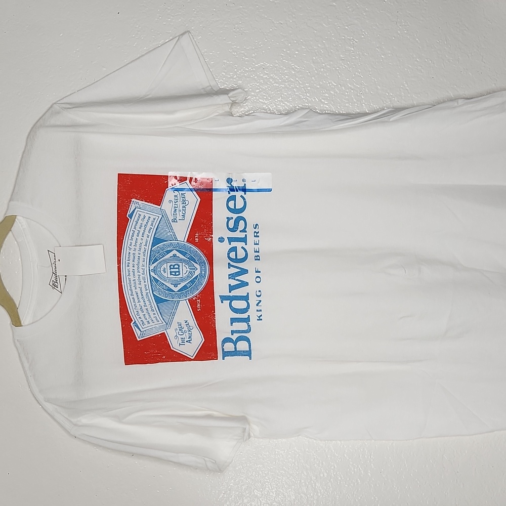 Large Budweiser t-shirt